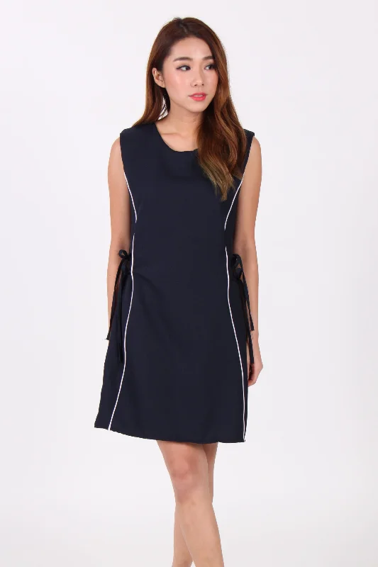 Sleeveless Contrast Ribbon Side Shift Dress in Navy Blue