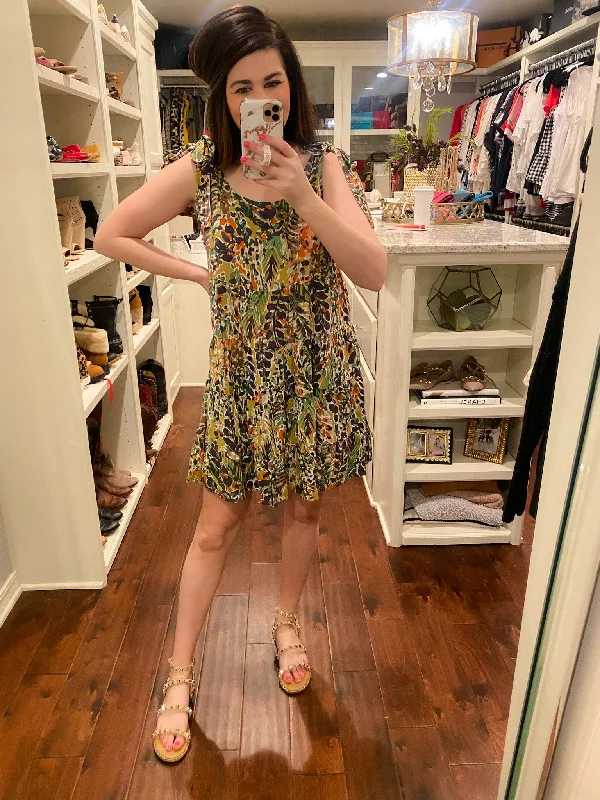 Ready to Escape Dress in Green Moss Square Neckline Feminine