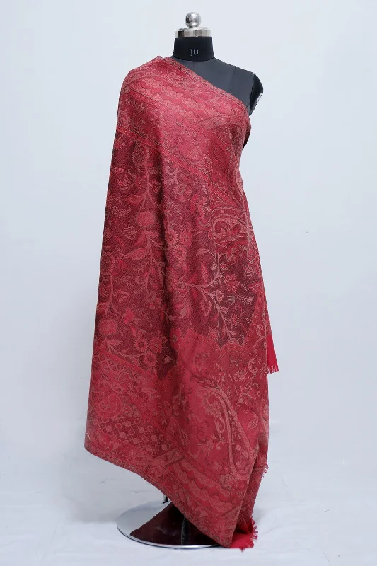 Dark pink Colour Jamawar Shawl With Highly Defined Borders And All Over Motifs Look Elegant. Luxurious Cashmere Shawl Wrap Dark pink Colour Jamawar Shawl With Highly Defined Borders And All Over Motifs Look Elegant. Luxurious Cashmere Shawl Wrap
